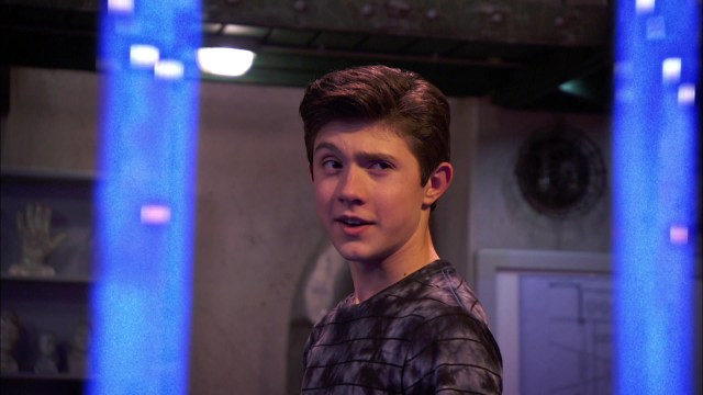 Nonton Lab Rats Season 2 Episode 13 Bionic Showdown Part 2 Di