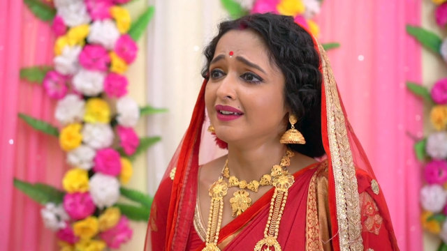 Gramer Rani Binapani Watch Episode Bina S Emotional Farewell On