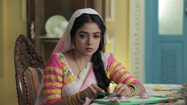 Watch Aankh Micholi Full Episode 62 Online In HD On Hotstar CA