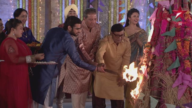 Yeh Hai Mohabbatein Watch Episode The Bhallas Iyers Play Holi On