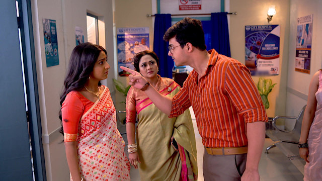 Anurager Chhowa - Watch Episode 191 - Surjyo Insults Ajay, Deepa on Disney+ Hotstar