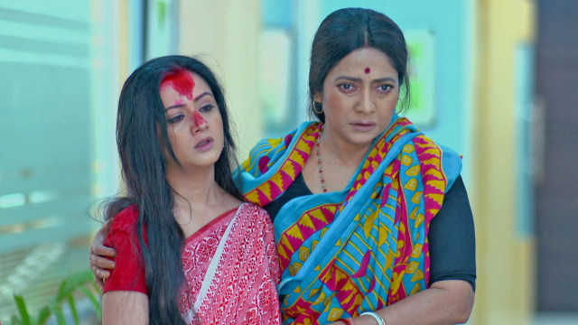 Dhulokona - Watch Episode 241 - Will Phuljhuri Meet Lalon? on Disney+  Hotstar