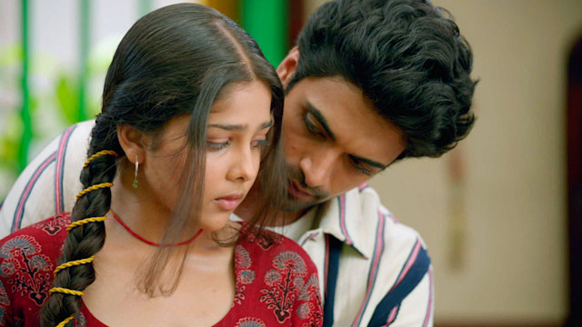 Faltu - Watch Episode 12 - Faltu-Ayaan's Close Moment on Disney+ Hotstar