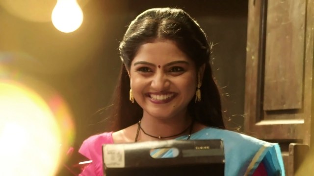 Sahkutumb Sahaparivar - Watch Episode 123 - Anju to Surprise Prashant ...