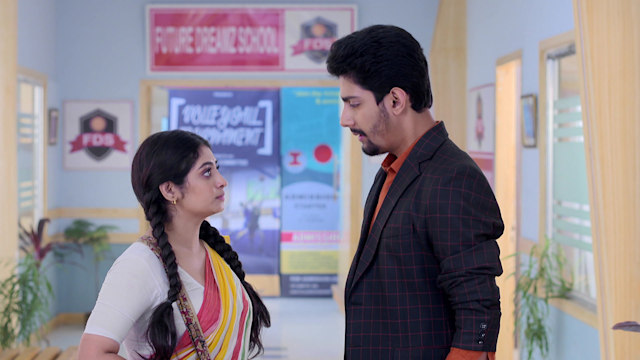 bangla-medium-watch-episode-22-sayan-provokes-indira-on-disney-hotstar