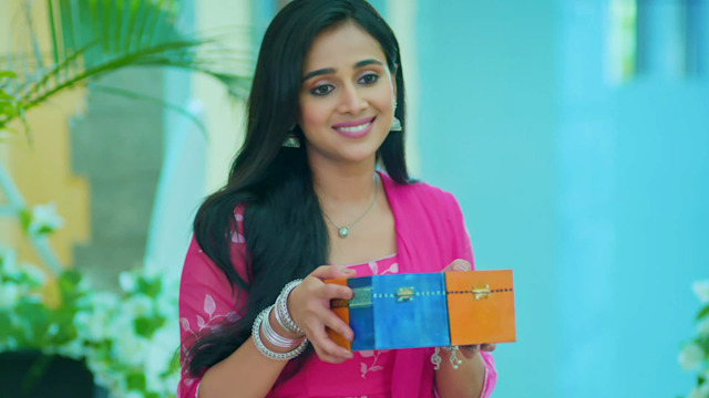 Watch Baatein Kuch Ankahee Si Full Episode 1 Online in HD on Hotstar CA