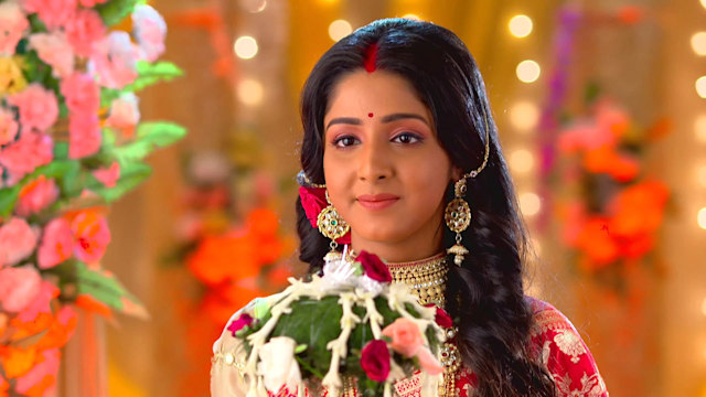 Anurager Chhowa - Watch Episode 63 - Deepa Saves the Wedding! on Disney+  Hotstar