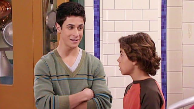 Nonton Wizards of Waverly Place Season 2 Episode 19 - Alex Does Good di ...