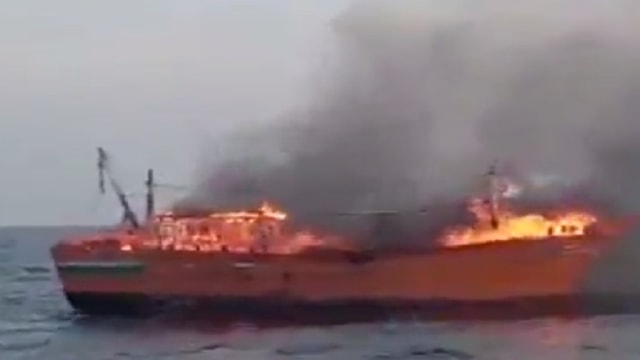 Fire broke out in a fishing boat at Mangrol port in Junagadh