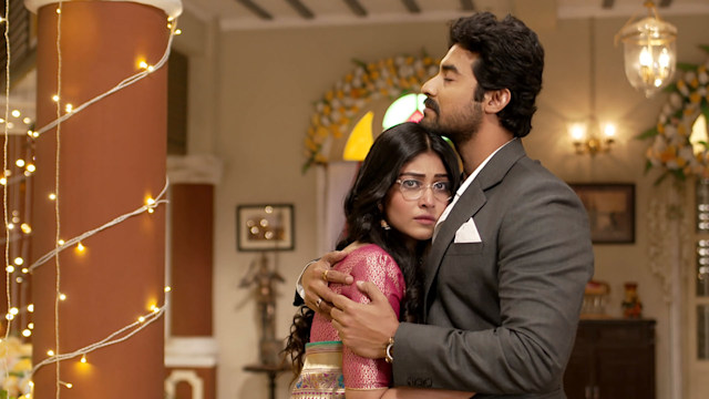 Guddi - Watch Episode 67 - Anuj to Convince Shirin? on Disney+ Hotstar