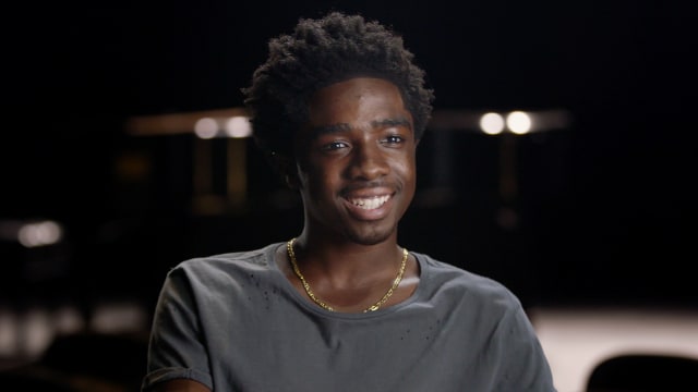 Nonton Becoming Season 1 Episode 4 - Caleb Mclaughlin di Disney+ Hotstar