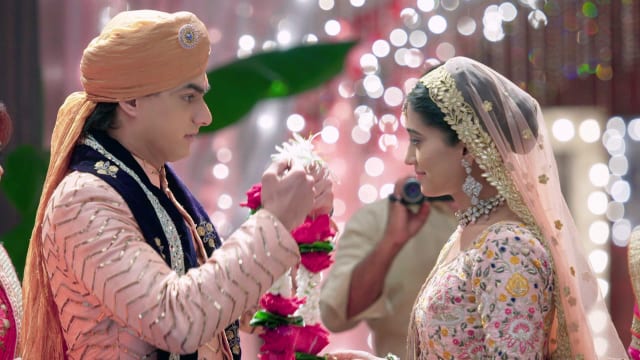 Watch Yeh Rishta Kya Kehlata Hai Season 65 Episode 177 on Hotstar Premium