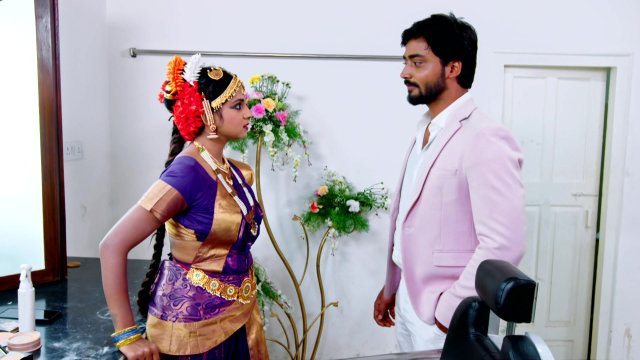 Watch Guppedantha Manasu Full Episode 261 Online in HD on Hotstar CA