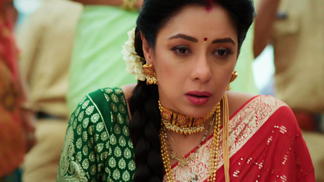 Anupama - Watch Episode 651 - Anupama's World Collapses on Disney+ Hotstar