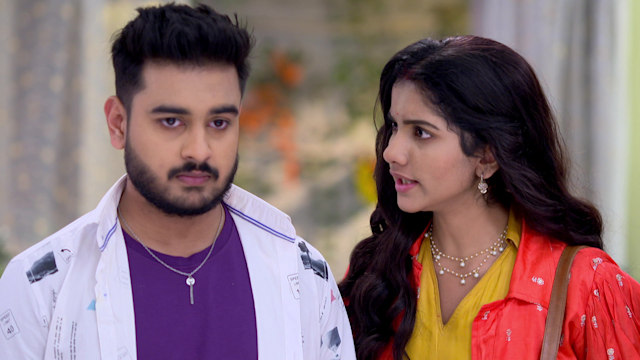 Tomader Rani - Watch Episode 142 - Rani Strikes Dhruva on Disney+ Hotstar