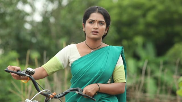 Kaatrin mozhi hot sale online watch