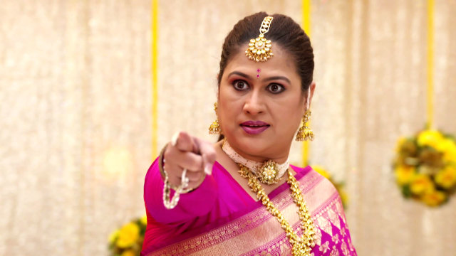 Rang Maza Vegla Watch Episode 216 Saundarya s Shocking Disclosure 