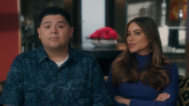 Modern Family Saison 11 Episode 13 Nonton Modern Family Season 11 Episode 13 - Paris di Disney+ Hotstar