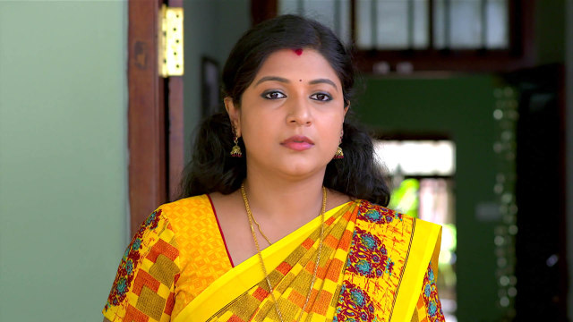 Santhwanam - Watch Episode 302 - Aparna Waits for the News on Disney+ ...