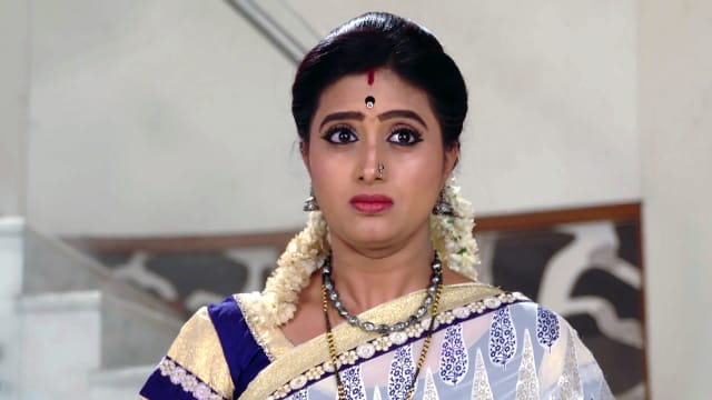 Krishnaveni Watch Episode 131 Swarna Creates A Ruckus On Disney Hotstar