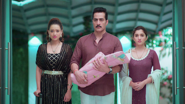 Anupama - Watch Episode 689 - Kinjal Leaves the Shahs on Disney+ Hotstar