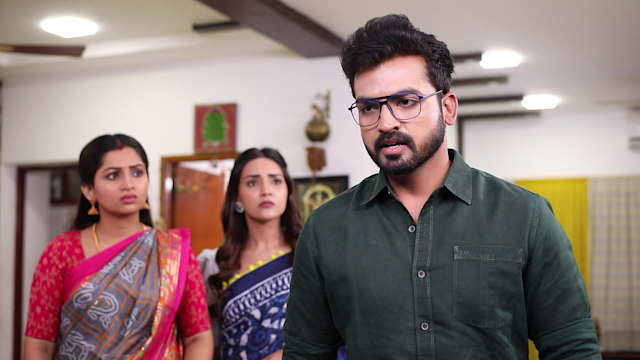 Watch Thamizhum Saraswathiyum Full Episode 228 Online in HD on Hotstar UK