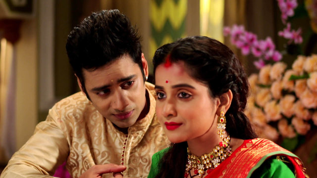 saanjher-baati-watch-episode-373-arjo-charu-come-closer-on-disney