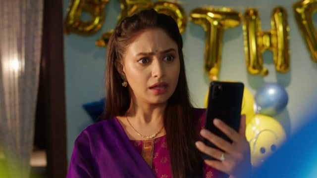 Lagnachi Bedi - Watch Episode 20 - Sindhu's Special Day! on Disney+ Hotstar