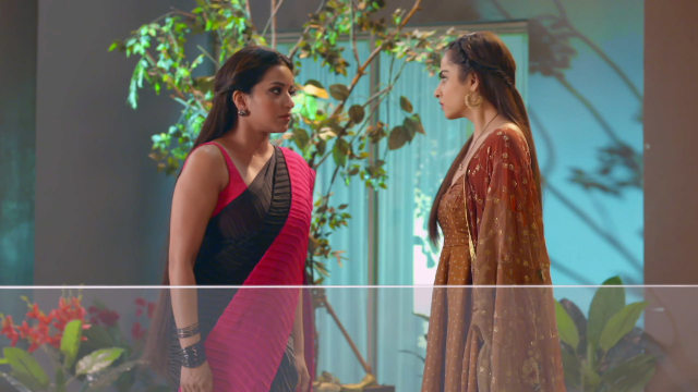 Nazar - Watch Episode 407 - Piya, Mohana Team Up on Disney+ Hotstar