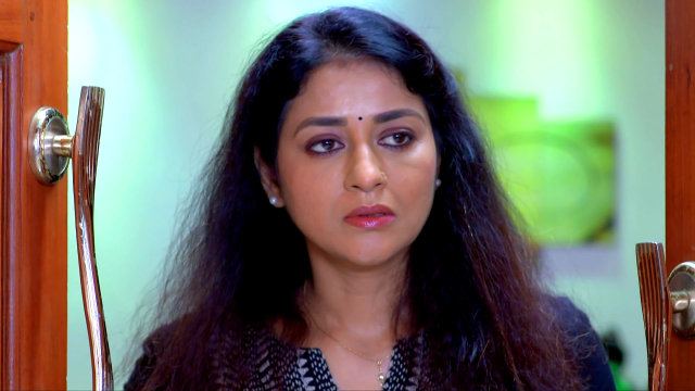 Koodevide - Watch Episode 89 - Rani to Question Adhithi? on Disney+ Hotstar