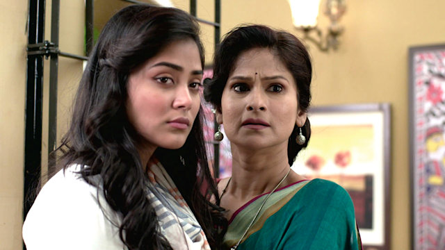 Ekka Dokka - Watch Episode 29 - Radhika Returns Home Drunk on Disney+