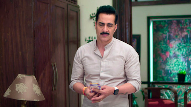 Anupama - Watch Episode 801 - Vanraj Is in a Tough Spot on Disney+ Hotstar