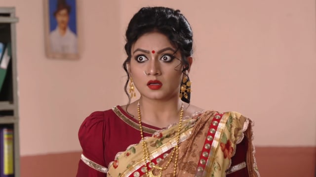 Agni Sakshi Watch Episode 309 Bhairavi In A Tight Spot On Disney