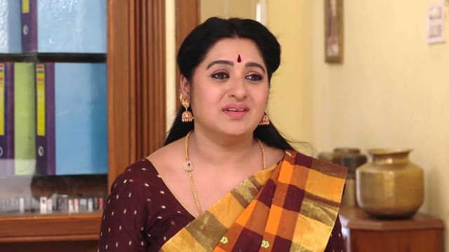 Siri Siri Muvvalu Watch Episode 117 Kavya Misleads Sharada On