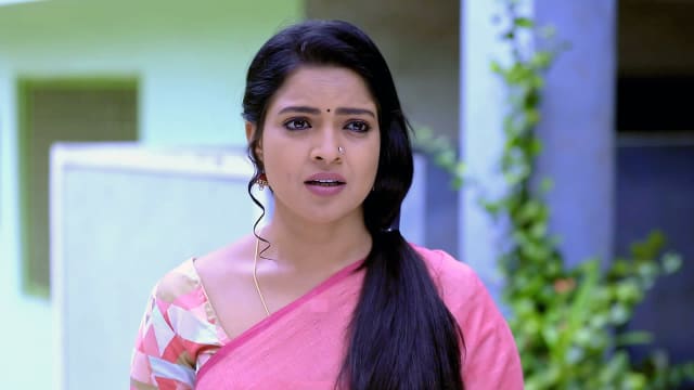 Shruthi Seridaga - Watch Episode 61 - Shruthi Spots Punya on Disney+ ...