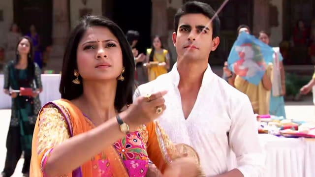 Saraswatichandra hotstar top