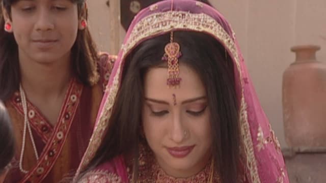 Watch Dharti Ka Veer Yodha Prithviraj Chauhan Full Episode 21 Online In Hd On Hotstar Us Prithviraj chauhan fell in love with sanyukta (also known as sanyogita, sanjukta, or samyukta), the daughter of raja jaichand of kannauj. hotstar subscription