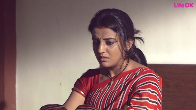 Savdhaan India - Watch Episode 19 - Husband trades wife for money on(07)