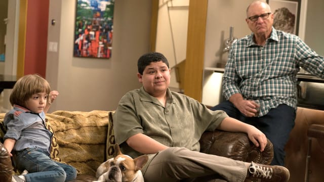 Modern Family Season 2 Episode 19