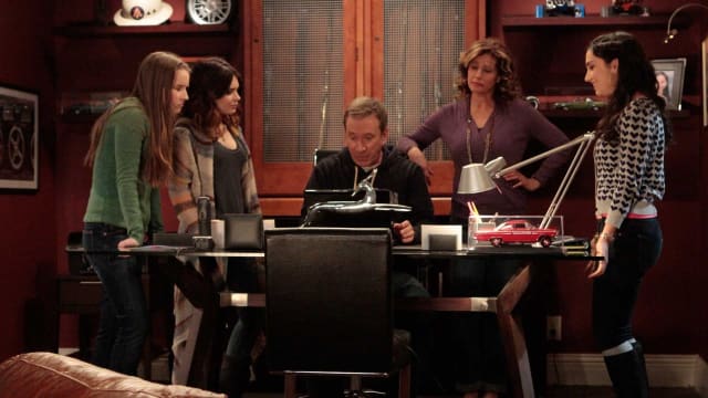 Watch Last Man Standing Season 1 Episode 19 On Disney Hotstar
