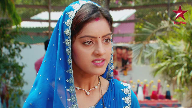 Diya Aur Baati Hum Watch Episode 11 Sandhya Catches Hetal On