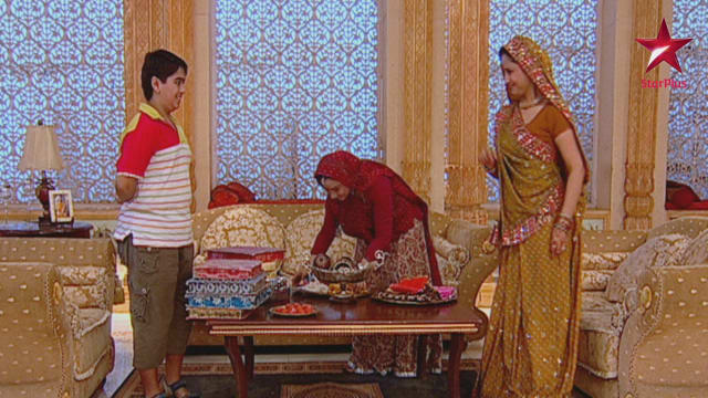 Watch Yeh Rishta Kya Kehlata Hai Season 7 Episode 55 On Hotstar Premium Mubarak shakti shaurya aur anokhi ki kahani story 9 months ki taarak mehta ka ooltah chashmah taare zameen par teri meri ik jindri the kapil sharma show tujhse hai raabta yeh hai chahatein yeh rishta kya kehlata hai. hotstar