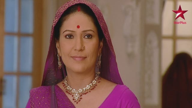 Watch Yeh Rishta Kya Kehlata Hai Full Episode 33 Online In Hd On Hotstar Us Rajan shahi honours yeh rishta kya kehlata hai's shivangi joshi and mohsin khan as kaira day. hotstar