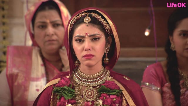 Watch Ek Tha Chandar Ek Thi Sudha Full Episode 7 Online In Hd On Hotstar Us Ek tha chandar ek thi sudha is a television series based on an indian biopic dealing with a tragic love story. hotstar