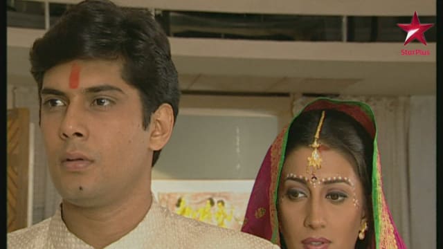 Kyunki Saas Bhi Kabhi Bahu Thi - Watch Episode 21 - Mihir marries Tulsi