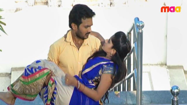 Sasirekha Parinayam Watch Episode 3 Abhi Carries Sashi In His Arms On Disney Hotstar 
