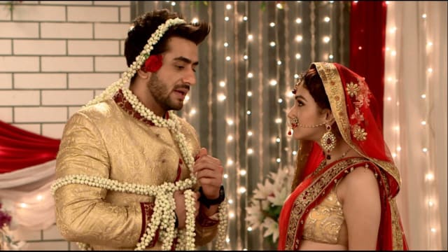 Bahu Humari Rajni_Kant - Watch Episode 29 - Virat's 'First Night