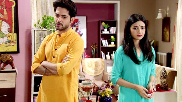 Ichche Nodee - Watch Episode 33 - Anurag Takes a New Identity! on Disney+  Hotstar