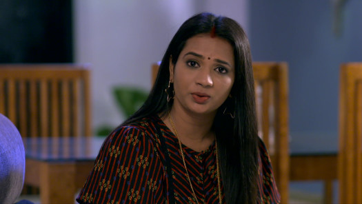 Watch Kudumbavilakku All Latest Episodes On Disney Hotstar