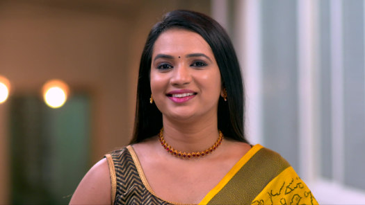 Watch Kudumbavilakku All Latest Episodes On Disney Hotstar Kerala tv serial 50 dakika oence. latest episodes on disney hotstar